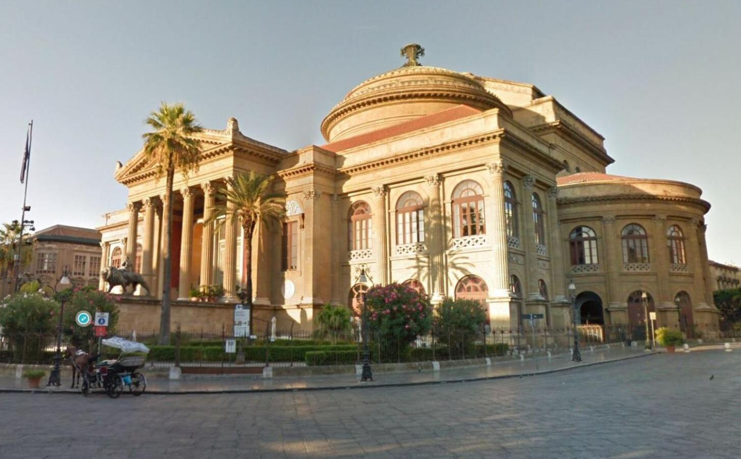 Casa Tegodi - Vacanze Palermo Bagian luar foto